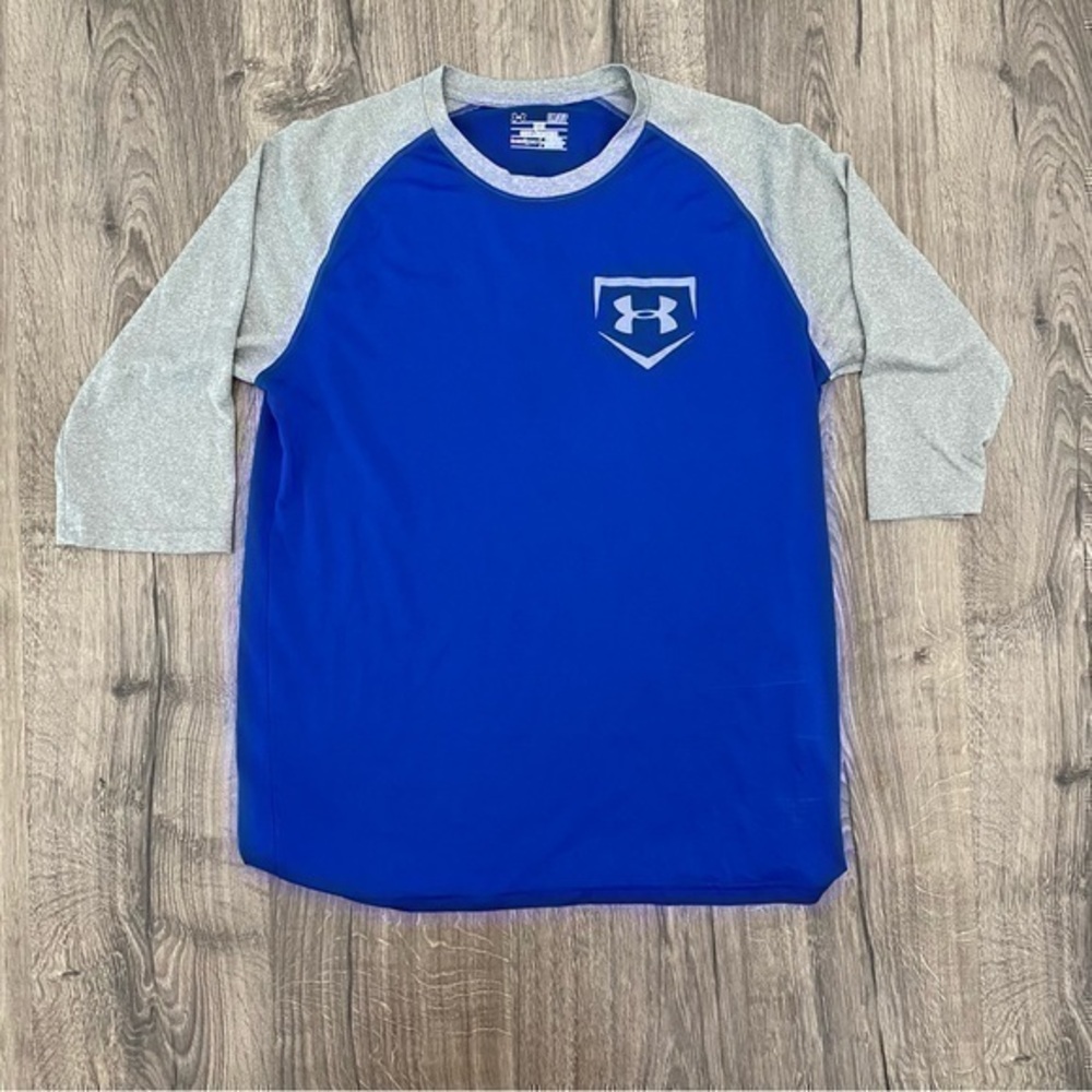 3/4 sleeve length under Armour blue gray shirt mens small